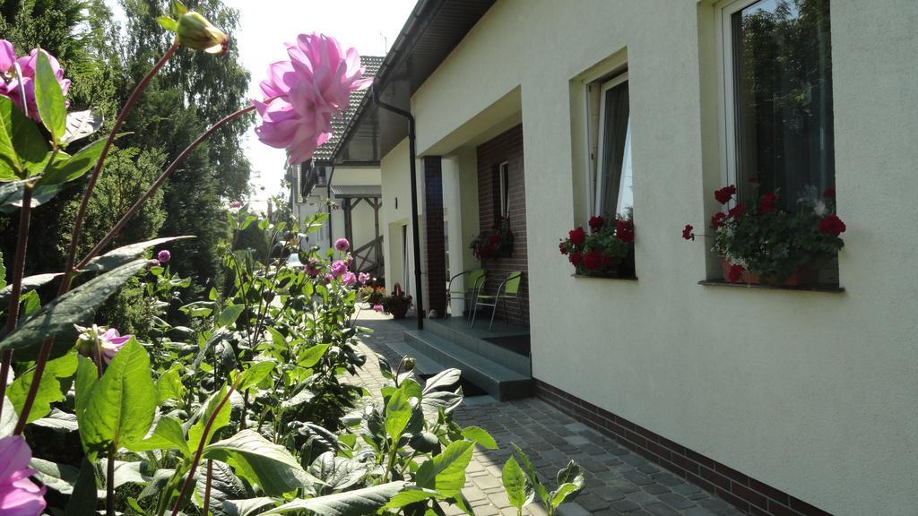 Dom Artusa Ustka Exterior foto